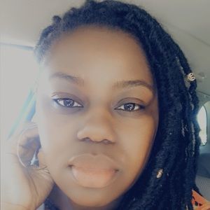 Meet your Posher, Kiera